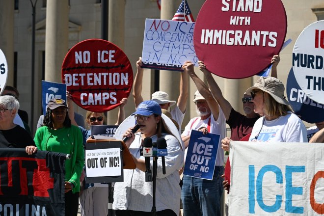 Trumpův plán na masové deportace Kongres podpořil dalšími miliardami. Rozhodly dva hlasy