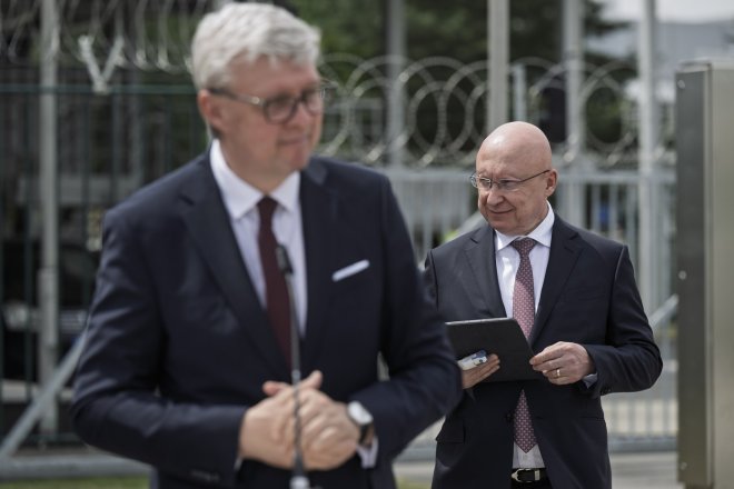 Česká vláda vůbec nemusela zestátnění ČEZ řešit. Ve firmě mohli sedět francouzští manažeři
