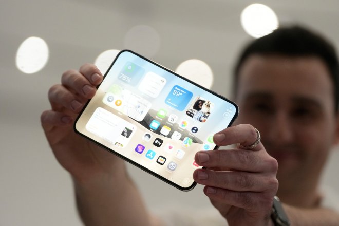 iPhone Duo