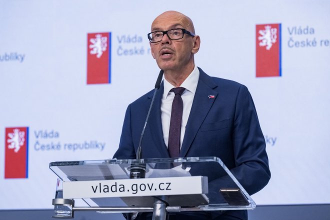 Ministr kultury Oto Klempíř (za Motoristy)