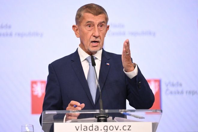Pro vládu Andreje Babiše je podstatné, jak S&P hodnotí její hospodářskou politiku. Agentura počítá s uvolněnější rozpočtovou politikou, vyššími sociálními výdaji i investicemi. Vnímá také, že se rozpočtový rámec oproti minulosti citelně rozvolnil.