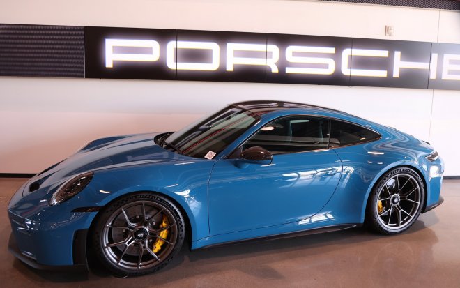 Porsche mění recept na zisk. Chce prodávat méně aut, zato dráž