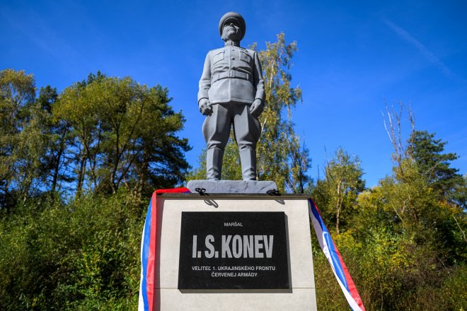 Socha Koněva na Slovensku