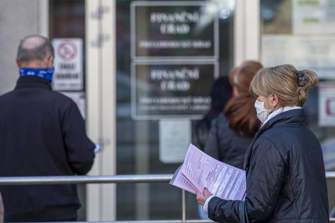 Finanční úřady čekají nával daňových přiznání, prodlužují úřední hodiny