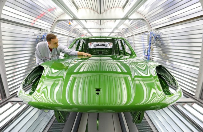 Pád legendy. Porsche už není součástí akciové elity