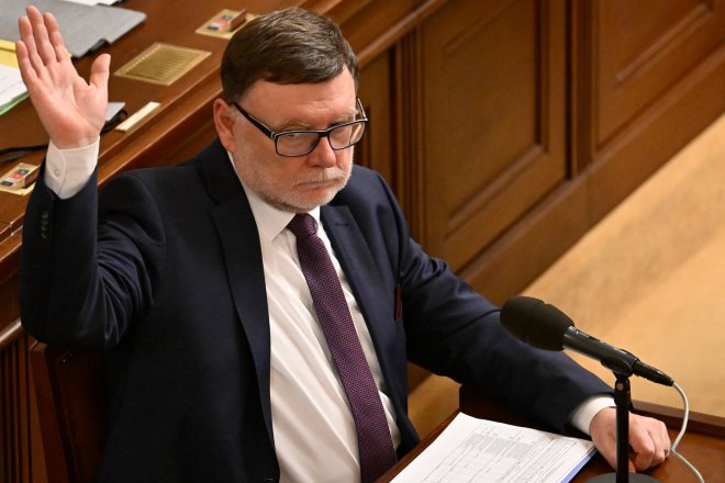 Ministr financí Zbyněk Stanjura (ODS) ve Sněmovně prosadil nižší růst důchodů.
