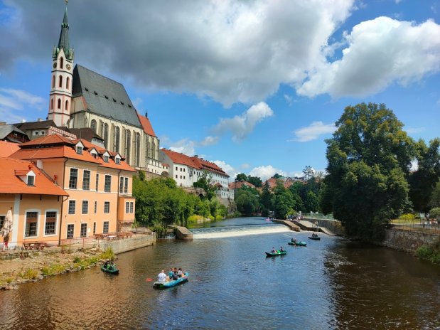 Vyrazte na cestu po Jižních Čechách: Český Krumlov a Třeboň jako skvělé startovací lokality