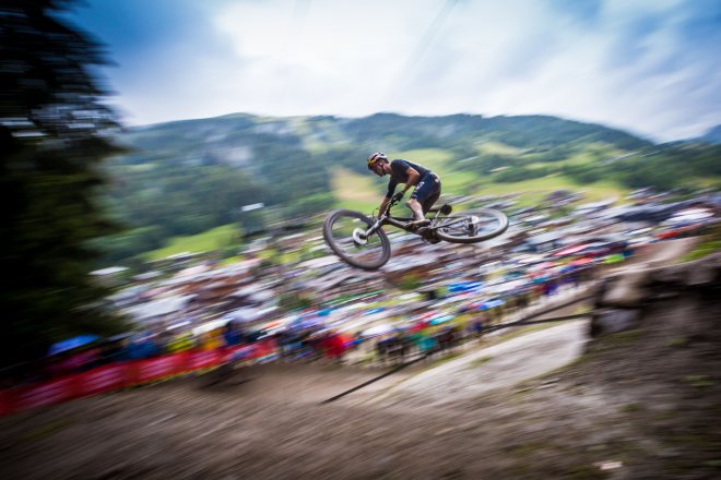 V kategorii Sport získal nominaci volný fotograf Jaroslav Svoboda za sérii fotografií nazvanou Bajky!