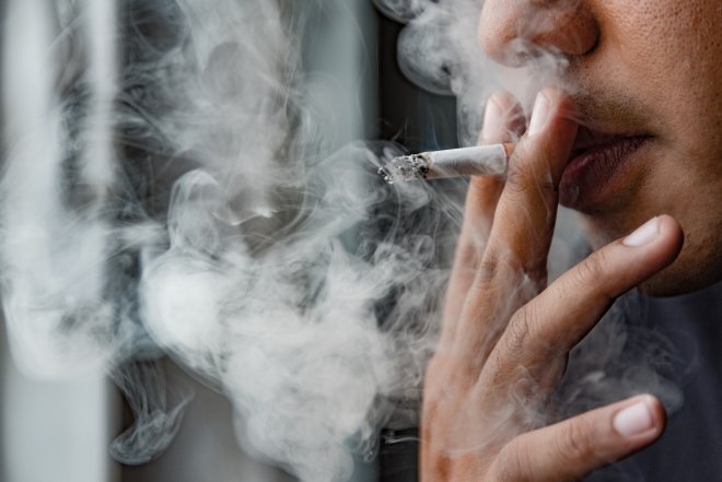 Kuřákům od jara zdraží cigarety. Nejméně o čtyři koruny na krabičku