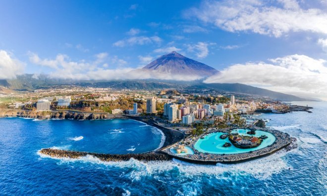 Češi a Slováci prchají na Tenerife. Život je tam levnější než v Praze