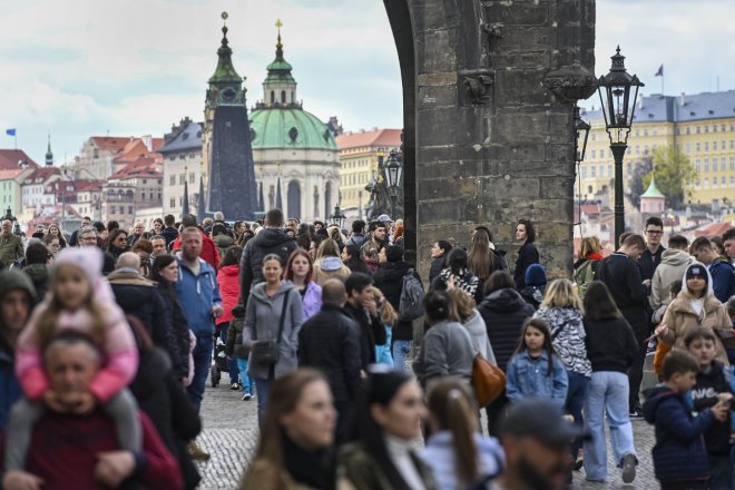 Cestovní ruch se zotavuje. Turistů v Česku bylo v létě téměř stejně jako v době před covidem