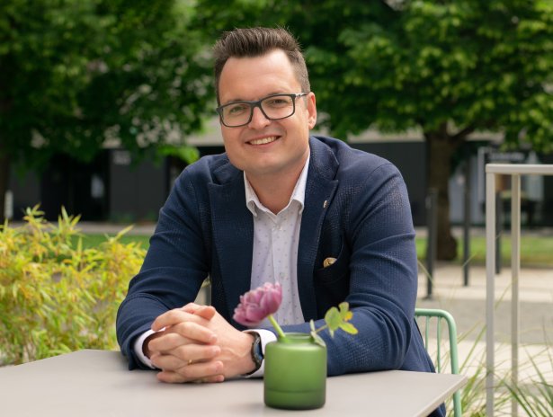 Jakub Žižka, realitní makléř a manažer týmu v kanceláři RE/MAX Alfa