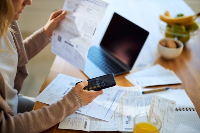 Spořicí účty v lednu 2026: Čtyřprocentní úrok nezmizel, ale přibylo podmínek