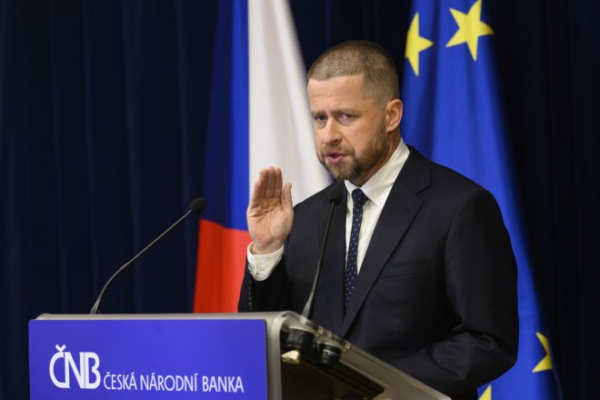 Michlova ČNB zvedla sazby. Babiš před tím varoval