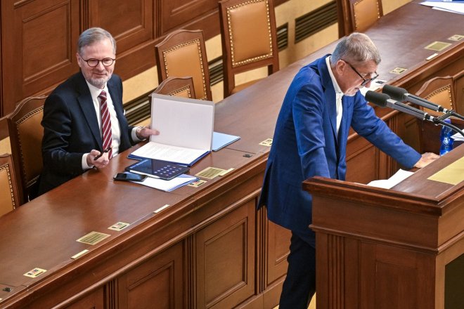 Petr Fiala a Andrej Babiš ve Sněmovně