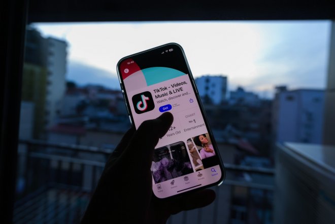 Evropská komise předběžně dospěla k závěru, že TikTok porušuje unijní nařízení o digitálních službách.