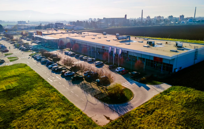 Retail park Topoľčany