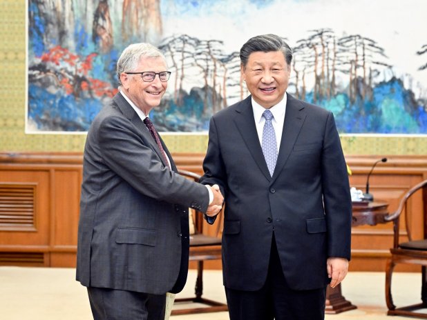 Bill Gates se 16. června 2023 v Pekingu setkal s čínským prezidentem Si Ťin-pchingem