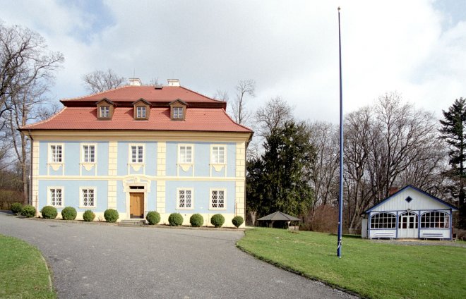 Lovecký zámeček Karla Schwarzenberga je na prodej