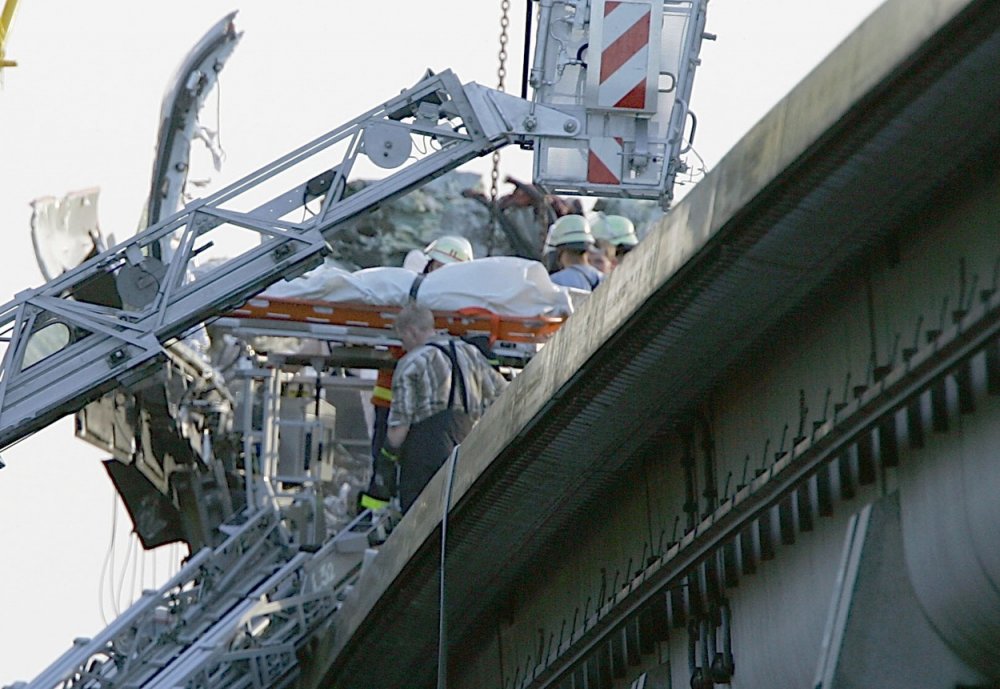 V Německu se dlouhodobě magnetická dráha testovala v oblasti Emsland v Dolním Sasku. Na tamní více než třicetikilometrové trati se v září roku 2006 odehrálo dosud největší neštěstí na magnetické dráze, když pokusný vlak narazil do železničního vozidla. Nehoda si vyžádala 23 mrtvých. Zkušební středisko je nyní uzavřené.
