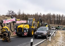 Scholz varoval před vlivem extremistů na protesty zemědělců a veřejnou debatu