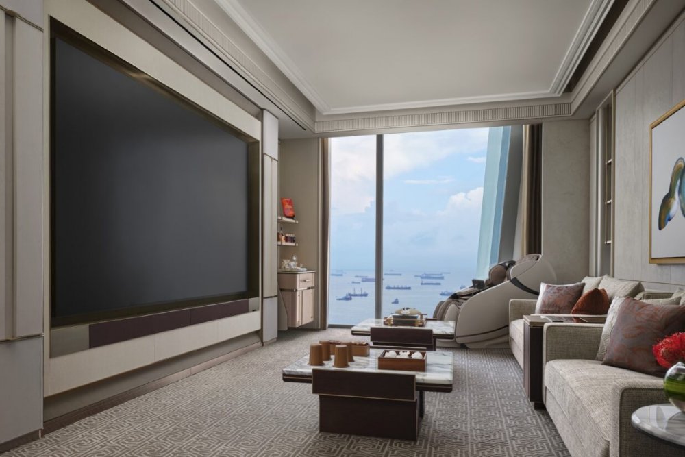 Chairman Suite. Jde o největší apartmán v hotelu Marina Bay Sands. Cena za jednu noc vyjde na necelých 400 tisíc korun