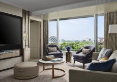 Chairman Suite. Jde o největší apartmán v hotelu Marina Bay Sands. Cena za jednu noc vyjde na necelých 400 tisíc korun