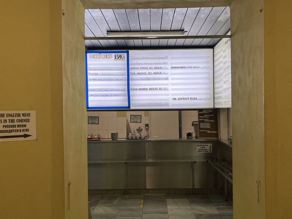 Kolem 13 hodiny je už volněji.