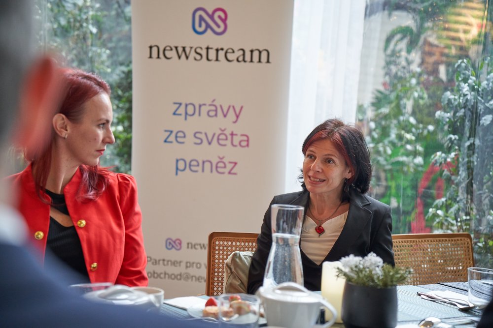 Zleva: Kristýna Faltýnková, advokátní kanceláře PRK Partners a Rita Šafránková z Trinity Bank.
