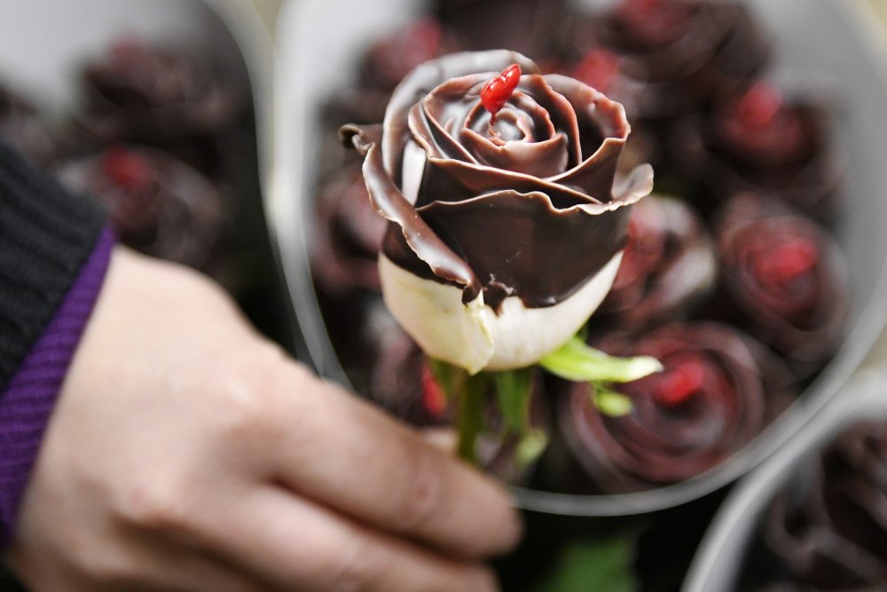 Valentýnu vládnou růže, třeba i ty z čokolády