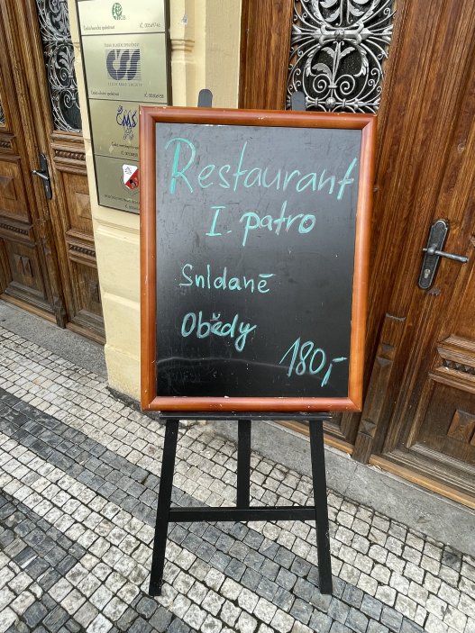 I tentokrát jsme se tam vydali ochutnat jídlo do dvou stovek.
