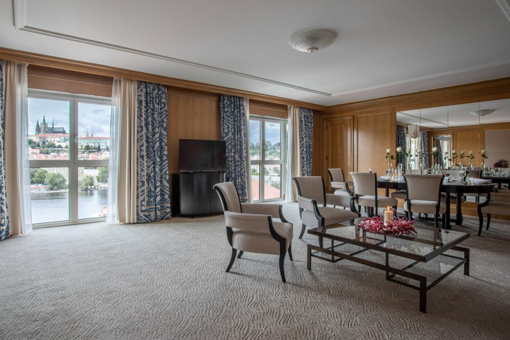 Charles Bridge suite