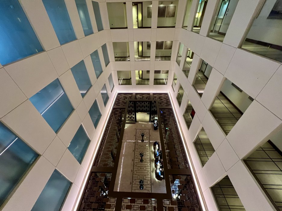 Mandarin Oriental Doha Atrium 