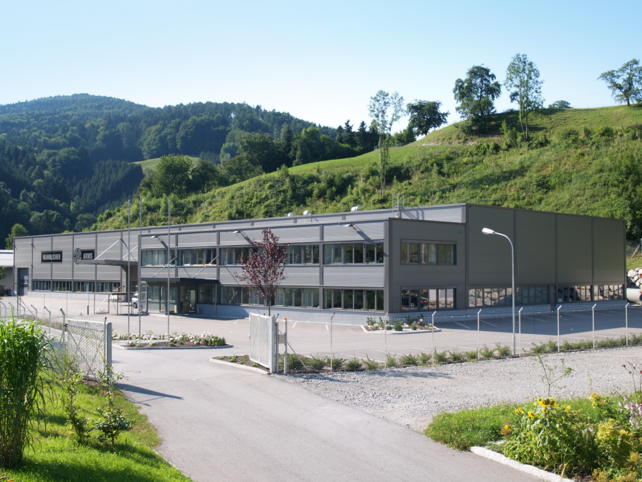 Fabrika předního evropského producenta zbraní STEYR ARMS