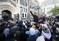 Studenti newyorské Kolumbijské univerzity protestují proti izraelské ofenzivě v Pásmu Gazy