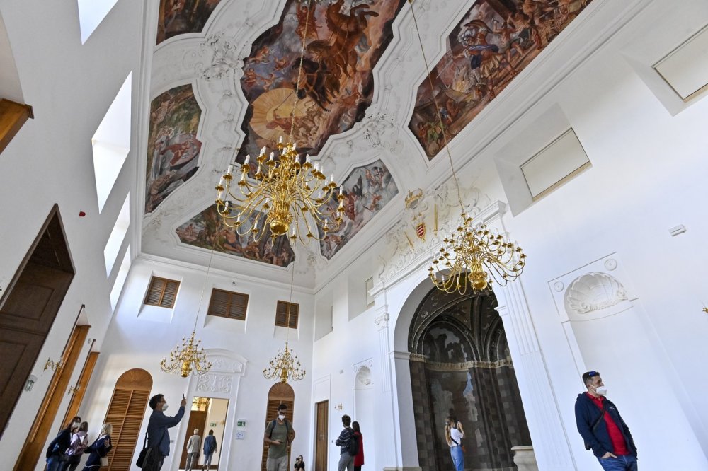 Dostavba Šlechtovy restaurace vyjde na 175,33 milionu
