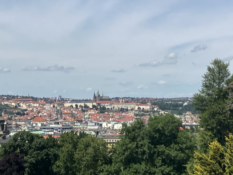 Mimo jiné i výhledy, které se snad nikdy neokoukají. 