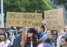 Protesty proti zákonu o veřejnoprávní televizi a rozhlasu v Bratislavě