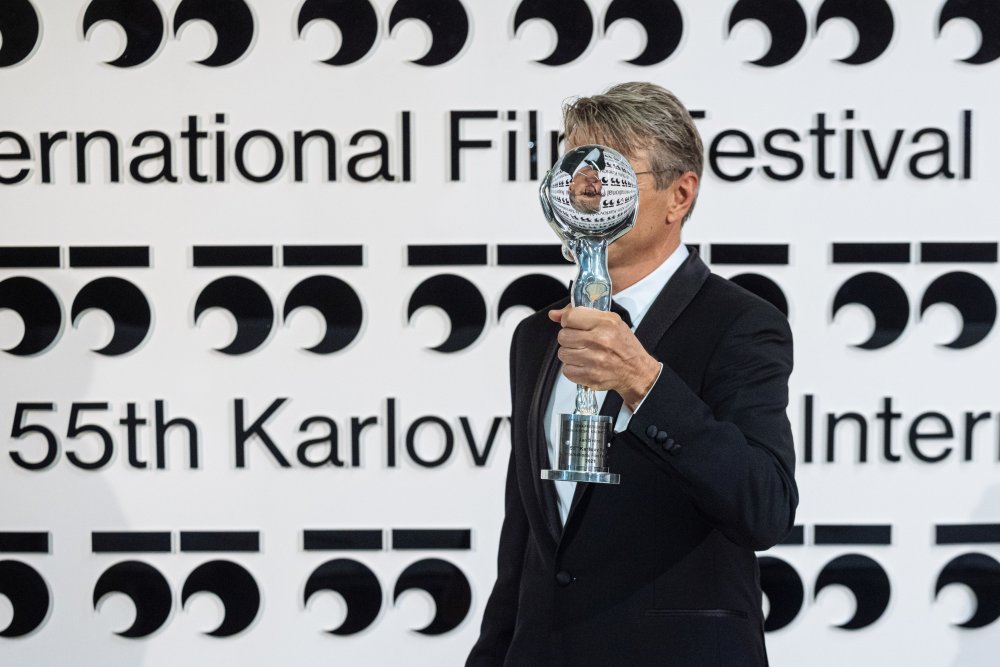 V kategorii Umění a kultura získal nominaci Lukáš Bíba (Economia) za fotografie z Mezinárodního filmového festivalu Karlovy Vary.