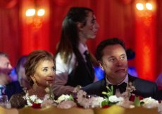 Linda McMahon a Elon Musk