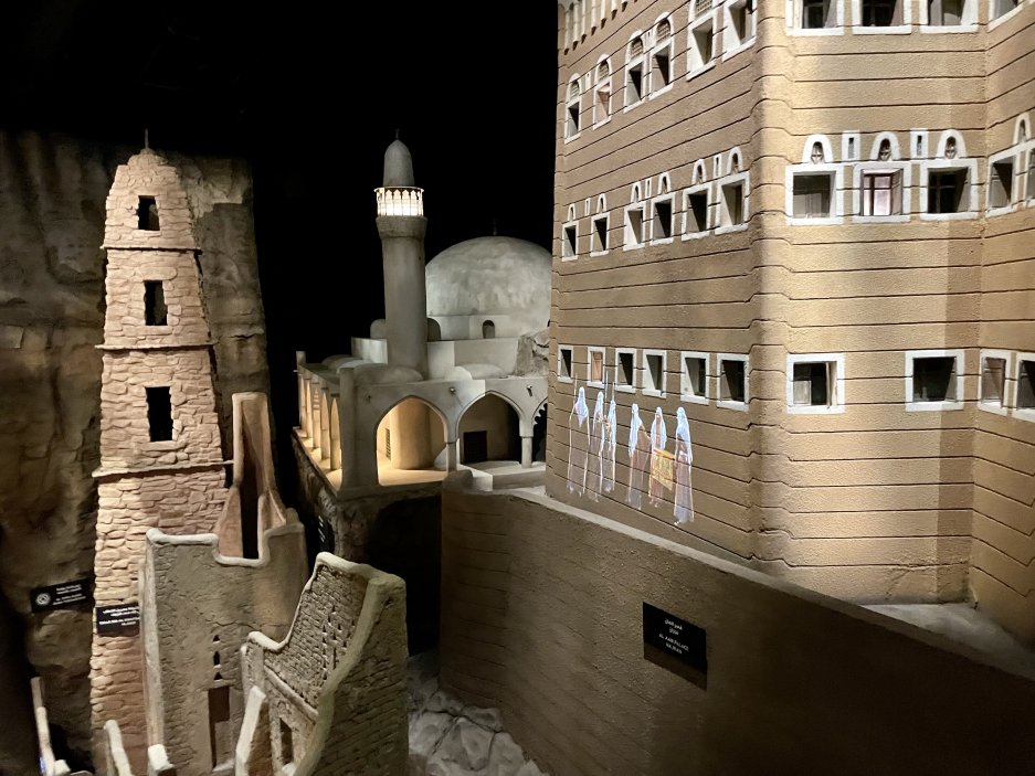 Digitální projekce jsou v pavilonu všudypřítomné 