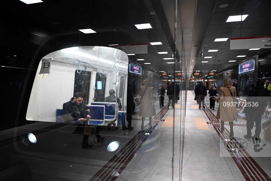 Metro, které má kapacitu přepravit až 250.000 lidí denně, by mělo výrazně odlehčit provozu v Soluni, která se lidnatostí podobá Brnu. Počítá se s tím, že současná trať bude v budoucnosti prodloužena.