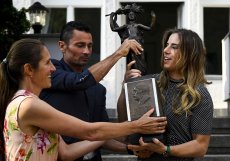 Lyžařka a snowboardistka Ester Ledecká převzala Cenu Jiřího Stanislava Gutha Jarkovského