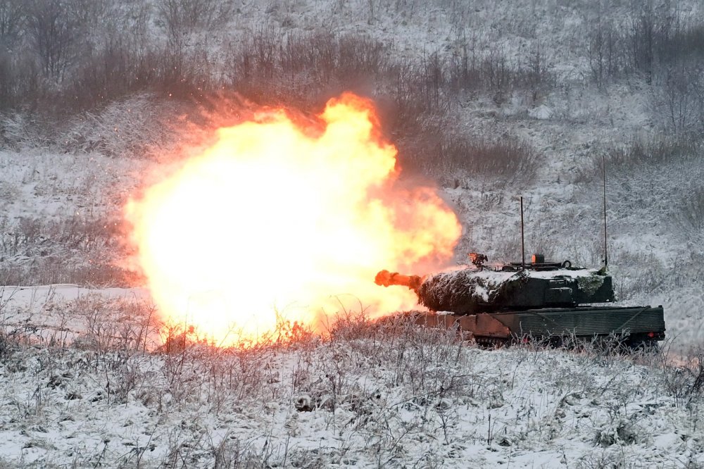 Česká armáda na Doupově poprvé testuje nové tanky Leopard 2A4