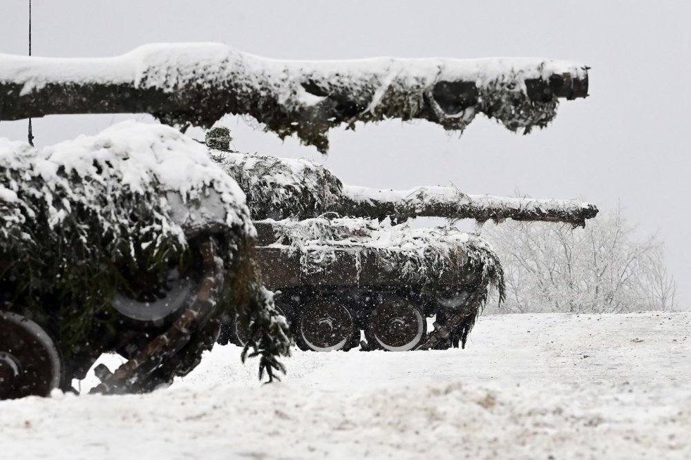 Česká armáda na Doupově poprvé testuje nové tanky Leopard 2A4