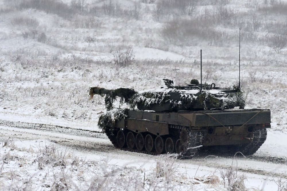 Česká armáda na Doupově poprvé testuje nové tanky Leopard 2A4