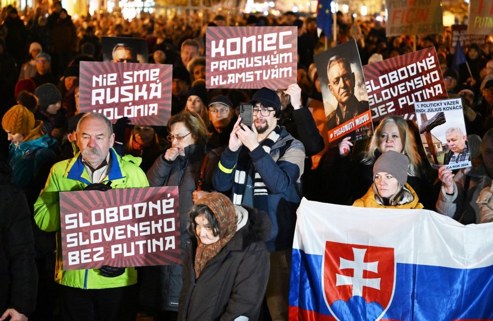 Slováci protestovali proti vládě Fica