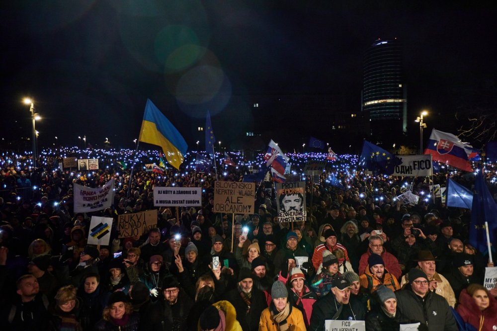 Slováci protestovali proti vládě Fica