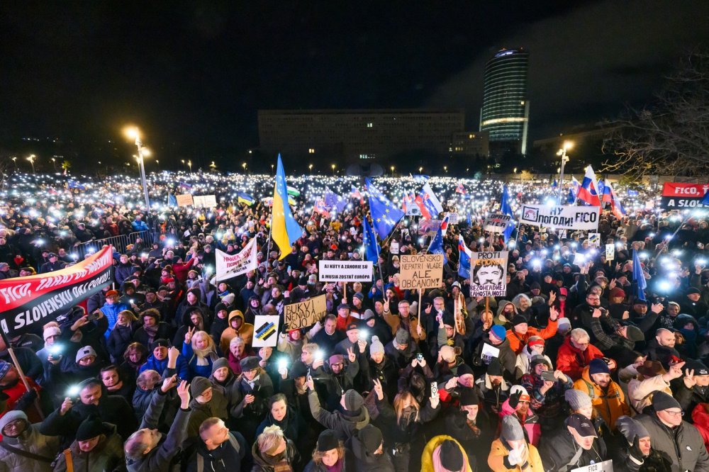 Slováci protestovali proti vládě Fica