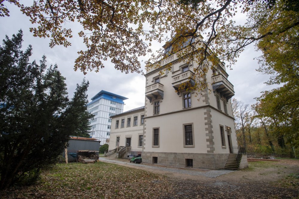 Oprava Larischovy vily v Pardubicích potrvá do konce roku 2026